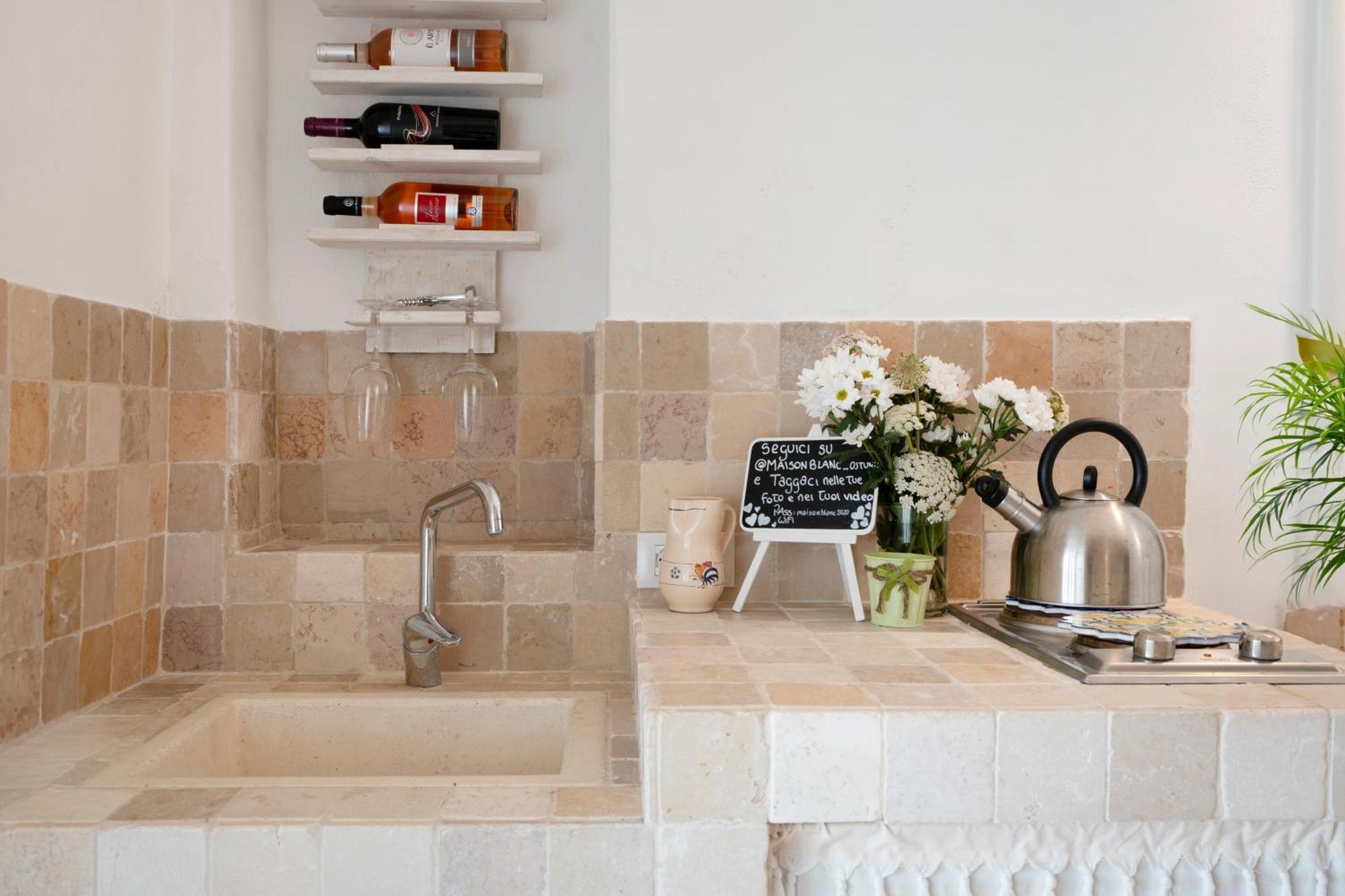 Maison Blanc Ostuni Bagian luar foto